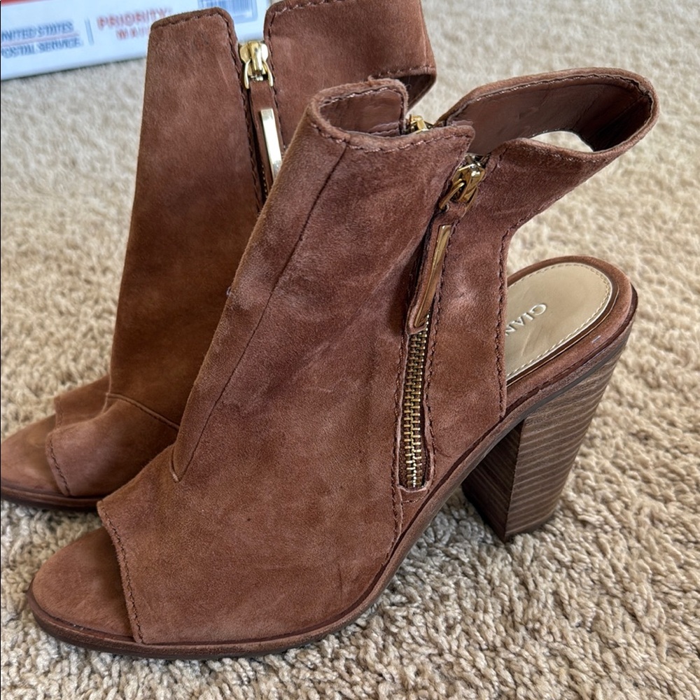 Giani Bernini Brown Heeled Boots with Suede Finish